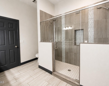 6036 Oleaster Drive - Photo Thumbnail 17