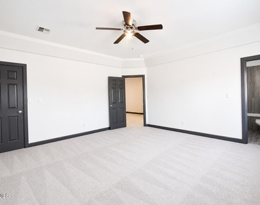 6036 Oleaster Drive - Photo Thumbnail 31