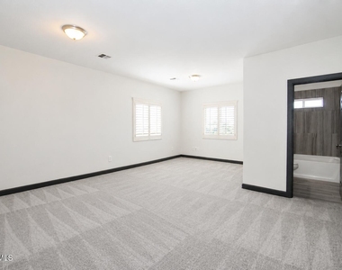 6036 Oleaster Drive - Photo Thumbnail 20