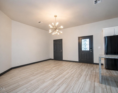 6036 Oleaster Drive - Photo Thumbnail 8