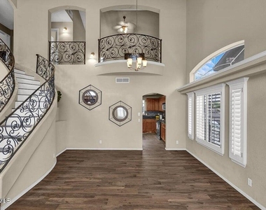 7311 Corona Del Sol Drive - Photo Thumbnail 11