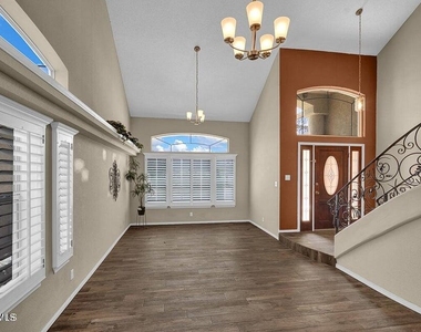 7311 Corona Del Sol Drive - Photo Thumbnail 12