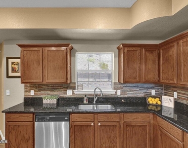 7311 Corona Del Sol Drive - Photo Thumbnail 14
