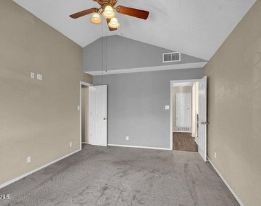 7311 Corona Del Sol Drive - Photo Thumbnail 37