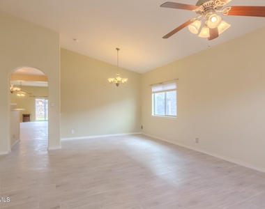 13758 Paseo Las Nubes Drive - Photo Thumbnail 10