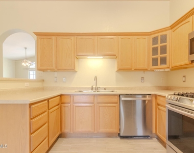 13758 Paseo Las Nubes Drive - Photo Thumbnail 15