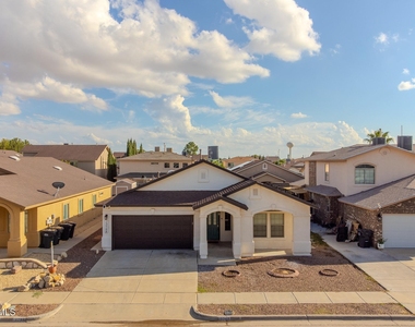 13758 Paseo Las Nubes Drive - Photo Thumbnail 2