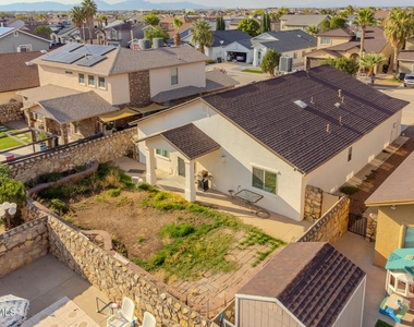 13758 Paseo Las Nubes Drive - Photo Thumbnail 3