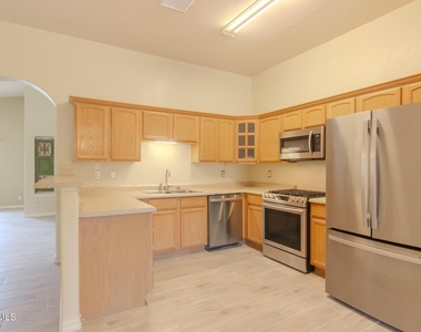 13758 Paseo Las Nubes Drive - Photo Thumbnail 14