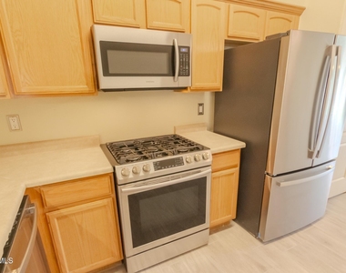 13758 Paseo Las Nubes Drive - Photo Thumbnail 11