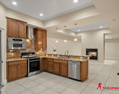 5721 Caprock Court - Photo Thumbnail 11