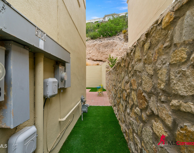 5721 Caprock Court - Photo Thumbnail 7
