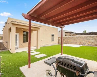 14860 Harry Flournoy Avenue - Photo Thumbnail 6