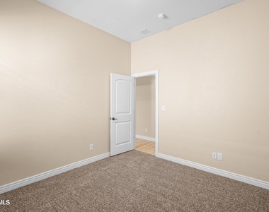 14860 Harry Flournoy Avenue - Photo Thumbnail 13