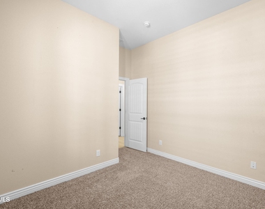 14860 Harry Flournoy Avenue - Photo Thumbnail 9
