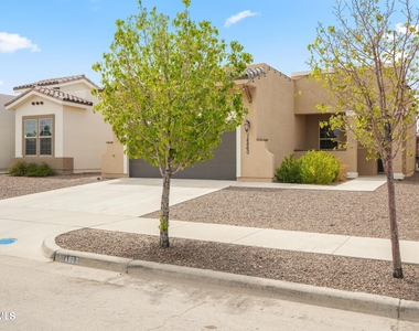 14860 Harry Flournoy Avenue - Photo Thumbnail 3