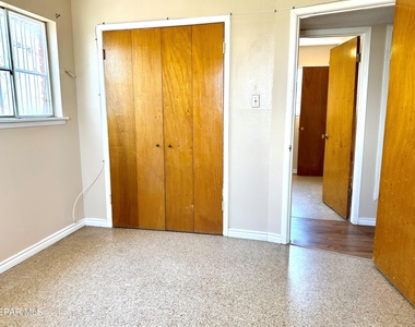 10241 Kellogg Street - Photo Thumbnail 12