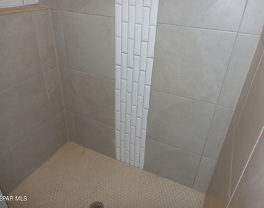 12656 Fair Oaks Court - Photo Thumbnail 17