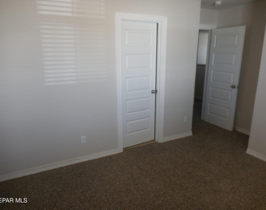 12656 Fair Oaks Court - Photo Thumbnail 27