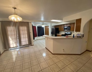 12076 Meadow Gate Drive - Photo Thumbnail 5