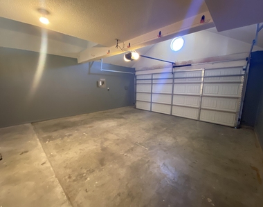 12076 Meadow Gate Drive - Photo Thumbnail 22