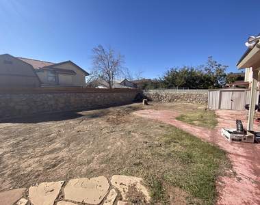 12076 Meadow Gate Drive - Photo Thumbnail 24