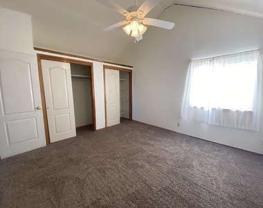 12076 Meadow Gate Drive - Photo Thumbnail 18