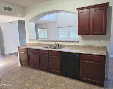 14437 Navajo Point Drive - Photo Thumbnail 6