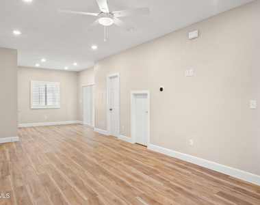 6305 Palo Verde Place - Photo Thumbnail 8