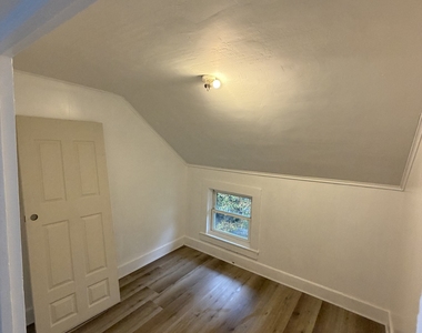 187 Prospect Street - Photo Thumbnail 8