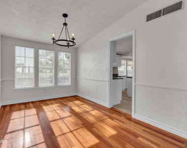 6637 Mariposa Drive - Photo Thumbnail 11