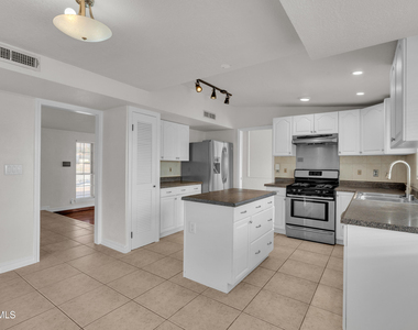 6637 Mariposa Drive - Photo Thumbnail 17