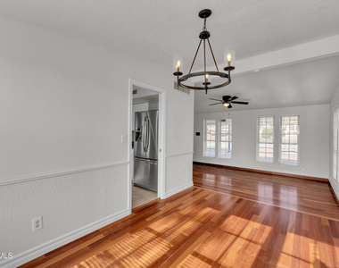 6637 Mariposa Drive - Photo Thumbnail 13