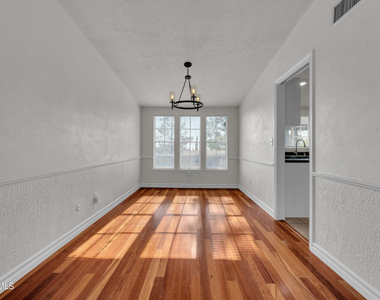 6637 Mariposa Drive - Photo Thumbnail 12