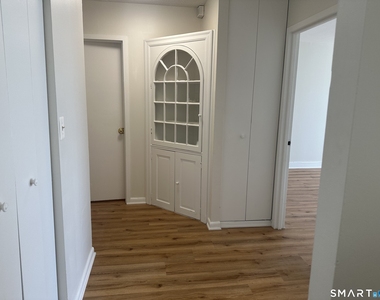 47 Sumner Street - Photo Thumbnail 8