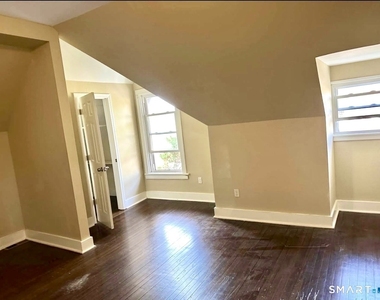 351 Clinton Avenue - Photo Thumbnail 4