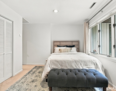 200 Deer Lane - Photo Thumbnail 25