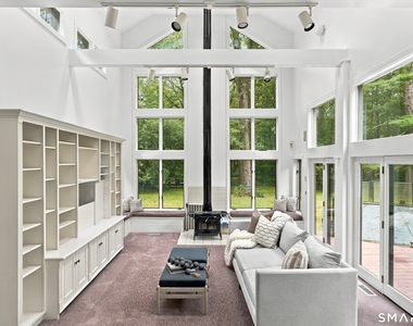200 Deer Lane - Photo Thumbnail 10