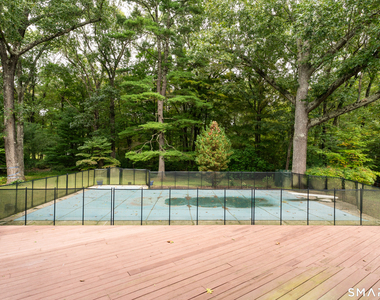 200 Deer Lane - Photo Thumbnail 3