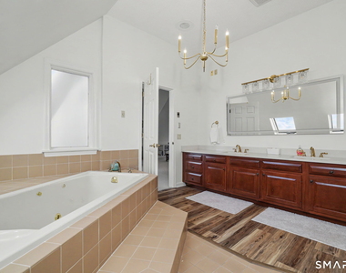 54 Shore Road - Photo Thumbnail 24