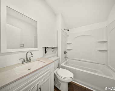42-46 Hanford Avenue - Photo Thumbnail 1