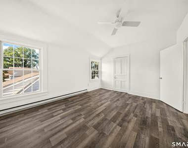 42-46 Hanford Avenue - Photo Thumbnail 11