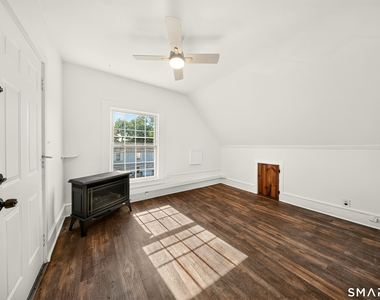 42-46 Hanford Avenue - Photo Thumbnail 5