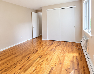 12 Carillon Drive - Photo Thumbnail 17
