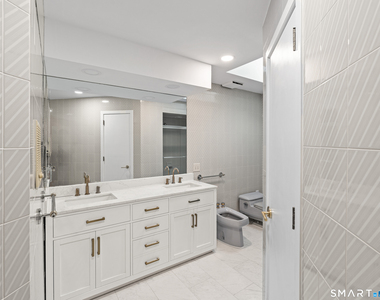 8 Sierra Way - Photo Thumbnail 14