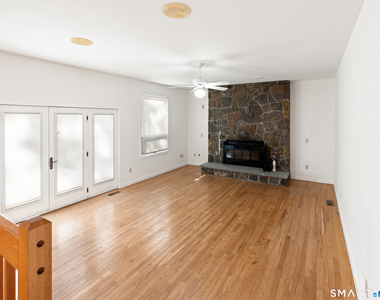 8 Sierra Way - Photo Thumbnail 7