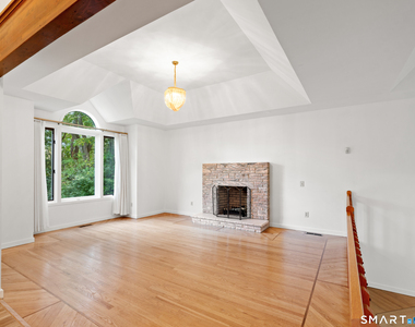 8 Sierra Way - Photo Thumbnail 1