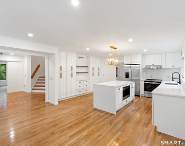8 Sierra Way - Photo Thumbnail 5