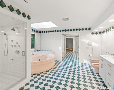 8 Sierra Way - Photo Thumbnail 18