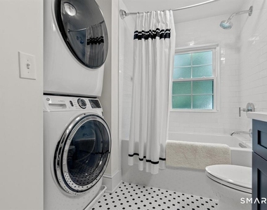 136 Whitman Avenue - Photo Thumbnail 19